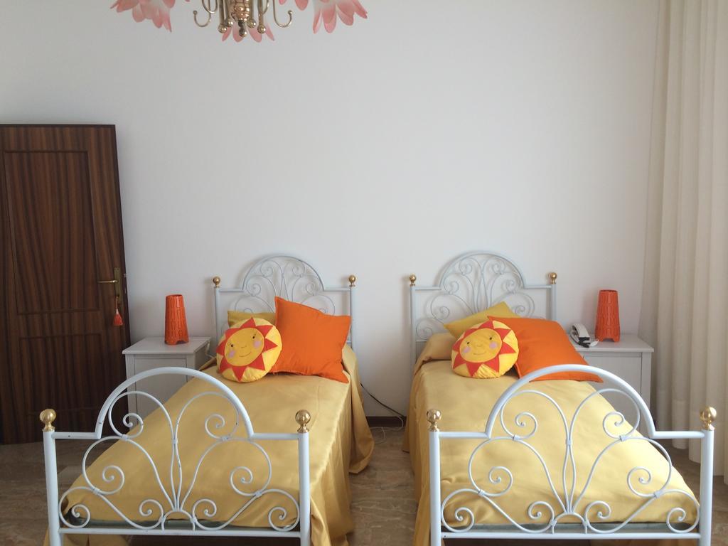 B&B Soleluna Massa Fiscaglia 외부 사진
