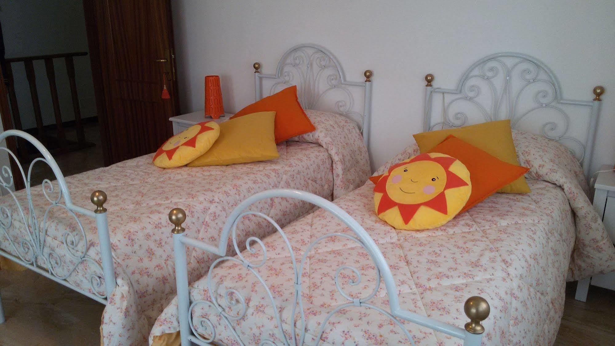 B&B Soleluna Massa Fiscaglia 외부 사진